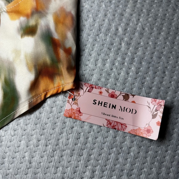 SHEIN Tank Top - Picture 3 of 3